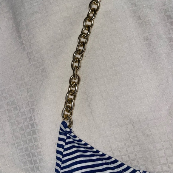 Striped Elizabeth Hurley Bikini - Picture 2 of 6